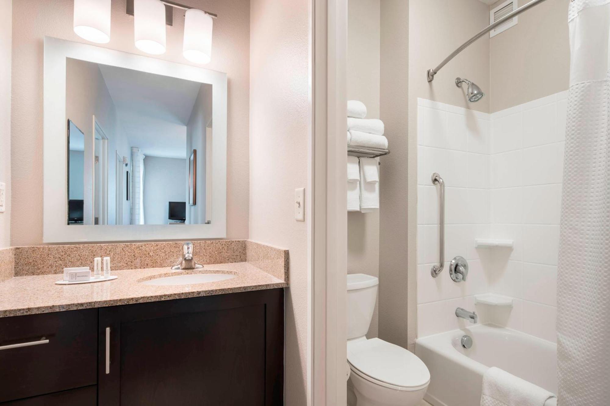 Towneplace Suites By Marriott San Diego Carlsbad / Vista Esterno foto