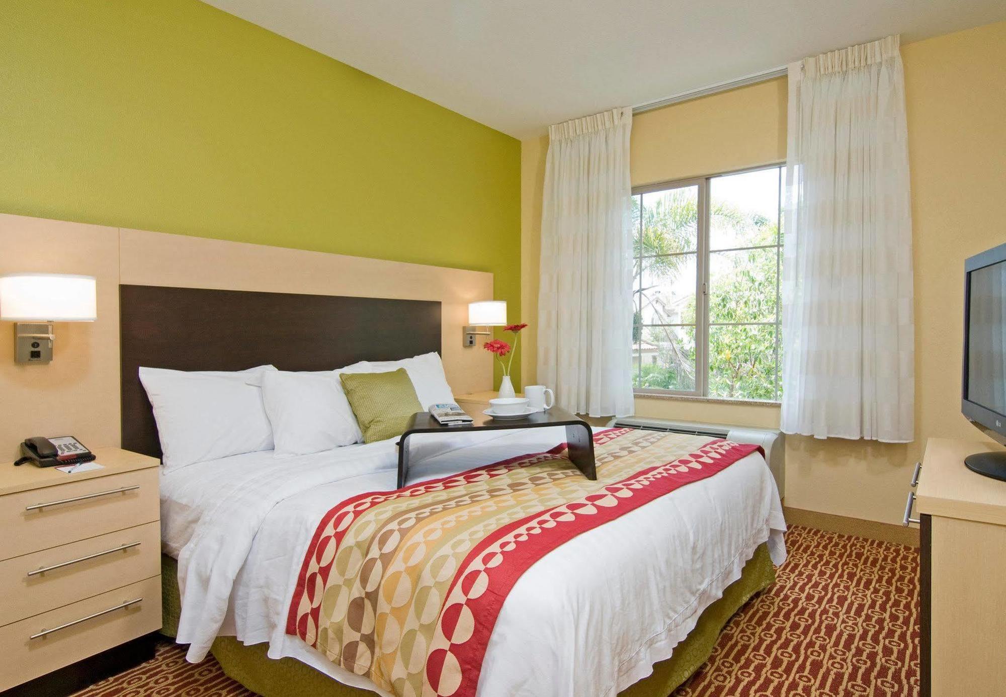 Towneplace Suites By Marriott San Diego Carlsbad / Vista Esterno foto